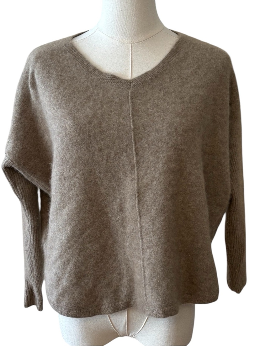 Subtle Luxury Tan Washable Cashmere Crewneck Sweater Size XS/Small